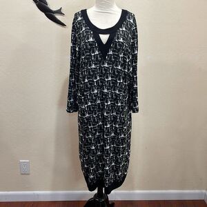 Q' neel Black & White Jersey Knit Abstract Bubble Dress - Plus Size 24 / 3X